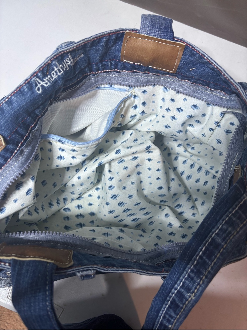 Handmade recycled denim slouchy tote - Picture 4 of 4